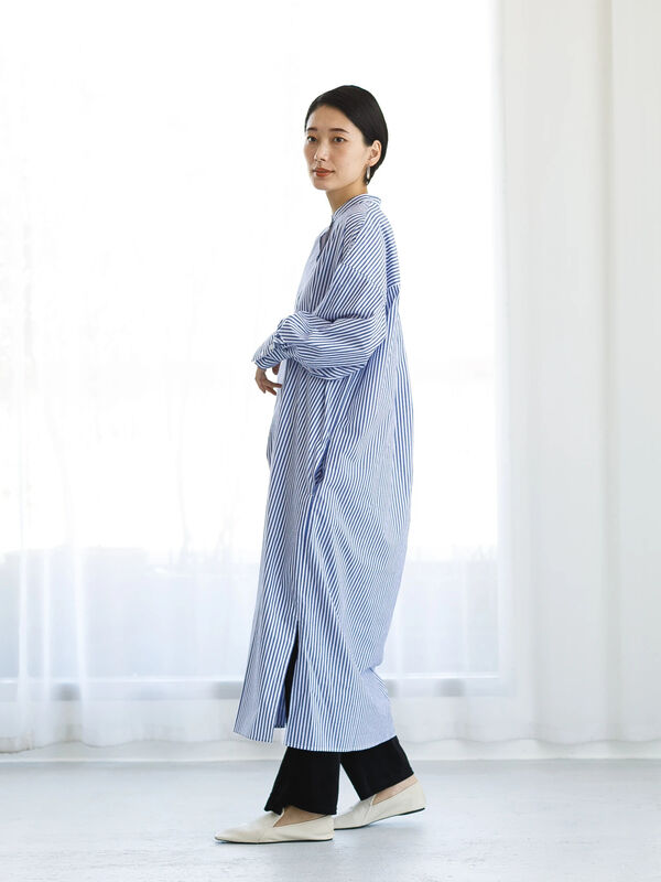 Web限定 バンドカラーストライプロングシャツワンピース Koe コエ 公式 通販サイト Koe コエ のワンピース
